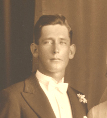 Photo of photos/Alexander John MacLennan bn 1905 c1930